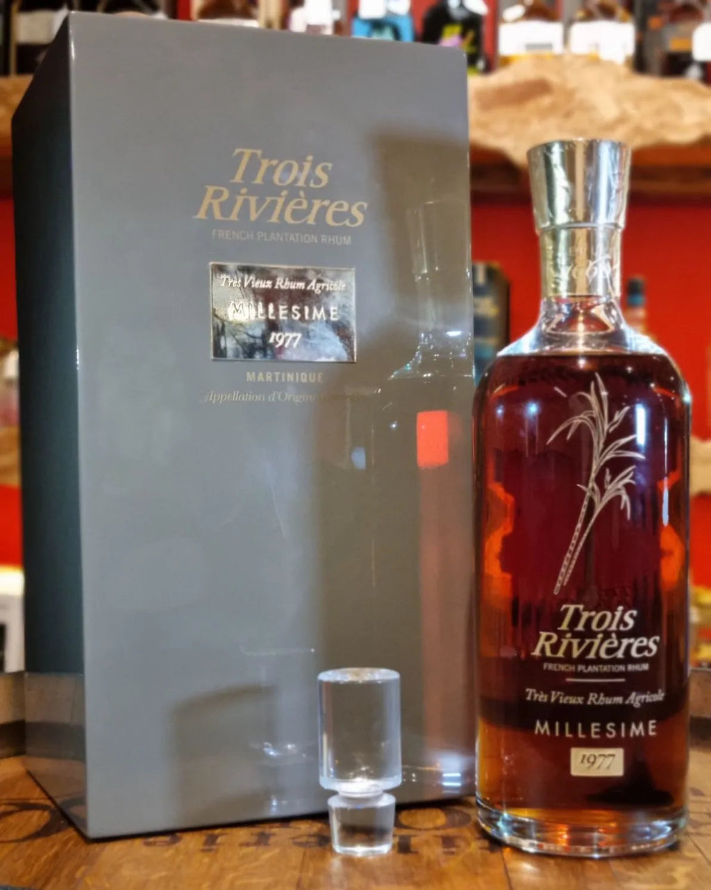 Trois Rivières - Millésime 1977 Carafe Baccarat 30 ans - Rhum Hors d'Âge - 70cl - 45% Ma boutique